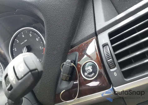 2011 BMW X5 xDrive35I/xDrive35I Premium/xDrive35I Sport Activity z USA, uszkodzony, nr VIN 5UXZV4C55BL741428